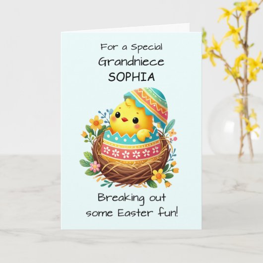 Grootnicht Personaliseer Paaskuiken Breaking Shell Kaart (Gele Bloem)