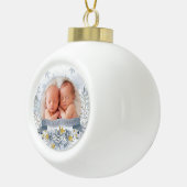 Grootouder Eerste Kerstmis Blauw Gold Floral Foto Keramische Bal Ornament (Rechts)