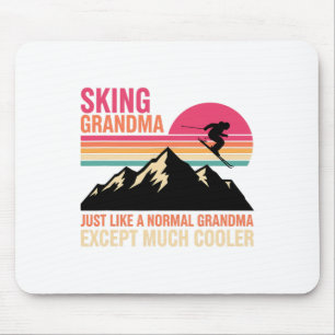 Grootouder Skiën Oma Precies Als Een Gewone Oma Muismat