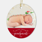 Grootouders Baby Eerste kerstcadeaufoto Foto Keramisch Ornament (Links)