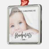 Grootouders Eerste Kerstfeest Baby Foto Metalen Ornament (Links)
