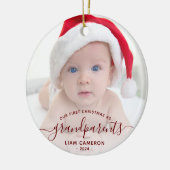 Grootouders Eerste kerstfoto Rood schrift Keramisch Ornament (Links)