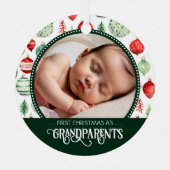 Grootouders Eerste Kerstfoto Vakantiepatroon Metalen Ornament (Voorkant)
