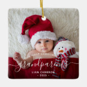 Grootouders Eerste kerstfoto White script Keramisch Ornament (Voorkant)
