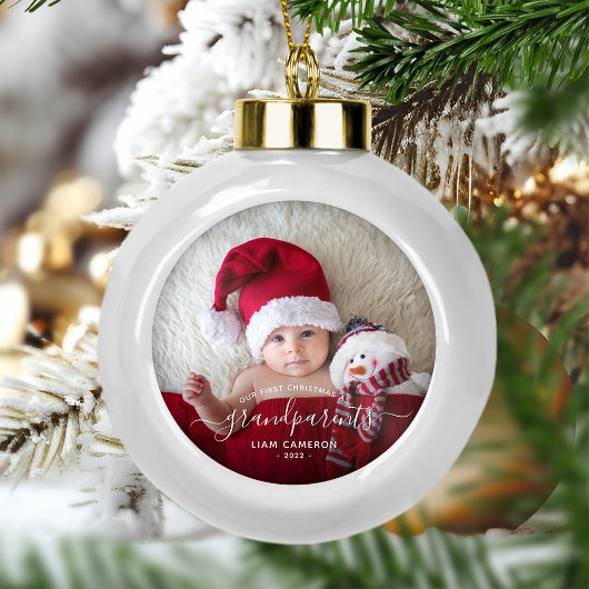 Grootouders Eerste kerstfoto White script Keramische Bal Ornament