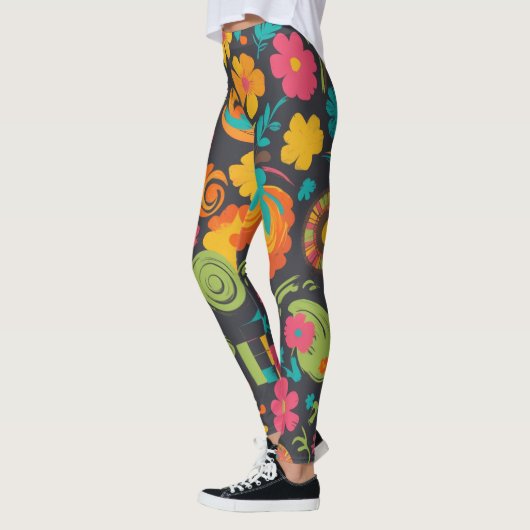 Groove Waves 70s Psychedelic Line Pattern Leggings (Links)