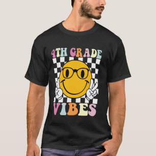Groovy 4e Grade Vibes Smile Face Terug naar School T-shirt