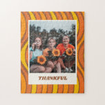 Groovy 70s herfst Oranje bruine foto op maat Legpuzzel<br><div class="desc">Groovy 60s 70s Herfst Oranje Bruin Aangepast Foto Thankful Puzzle</div>