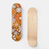 Groovy 70s Retro Flowers Bruin & Sinaasappel met I Persoonlijk Skateboard (Voorkant)