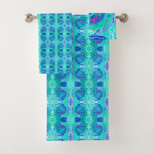 Groovy Abstract Ocean Blue en Green Liquid Swirl Bad Handdoek (Insitu)