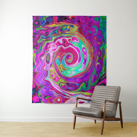 Groovy Abstract Retro Magenta Rainbow Swirl Wandkleed (In situ)