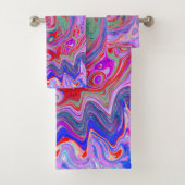 Groovy Abstract Retro Red, Paars en roze zwijn Bad Handdoek (Insitu)