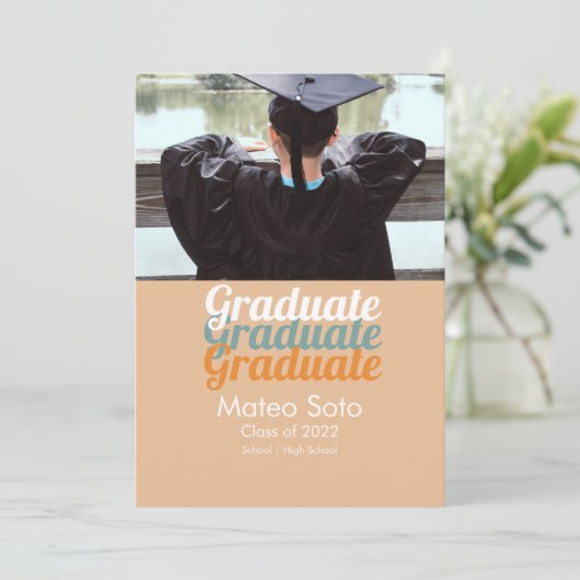 Groovy Afstuderen Foto Bold Announding Kaart (Staand voorkant)