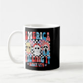 Groovy Amerika Doet Het Sinds 1776 Horror 4de Juli Koffiemok (Links)