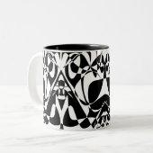 Groovy Black en White Pattern Tweekleurige Koffiemok (Voorkant links)
