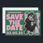 Groovy Bold Groen Roze Rood Funky Save The Date<br><div class="desc">Groovy Bold Groen Roze Rood Funky Save the Date</div>
