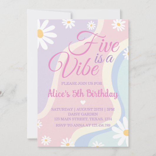 Groovy Daisy Five is een vibe verjaardagsuitnodigi Kaart (Voorkant)