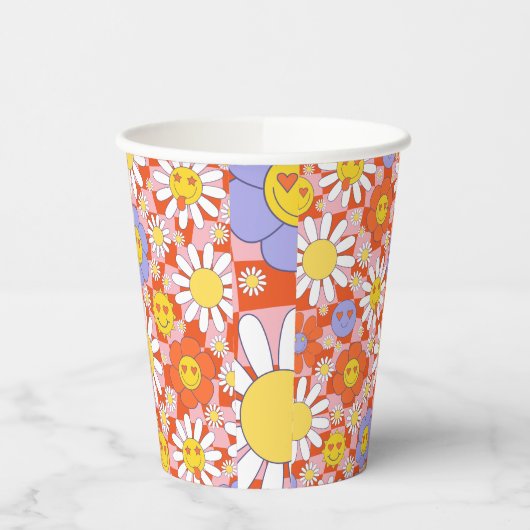 Groovy Daisy Floral Checkerboard, Y2K 90s Papieren Bekers (Links)