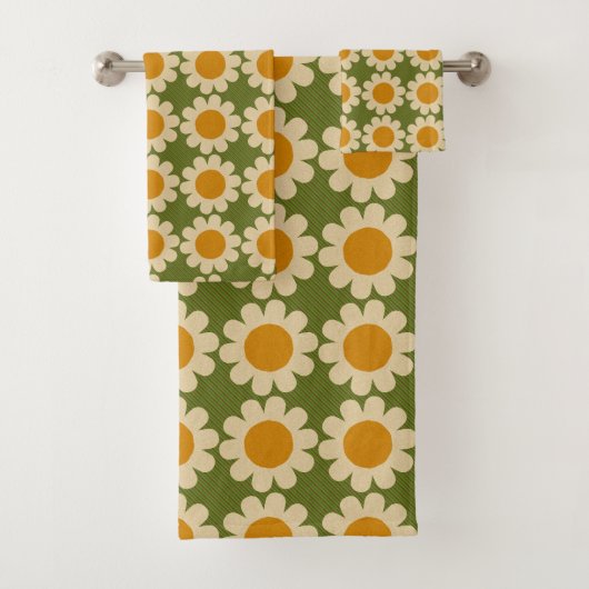 Groovy Daisy green en yellow Bad Handdoek (Insitu)
