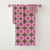 Groovy Daisy roze badhanddoek set Bad Handdoek (Insitu)