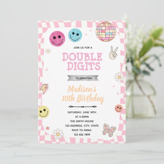 Groovy Double Digits verjaardagsfeestje uitnodigin Kaart (Staand voorkant)
