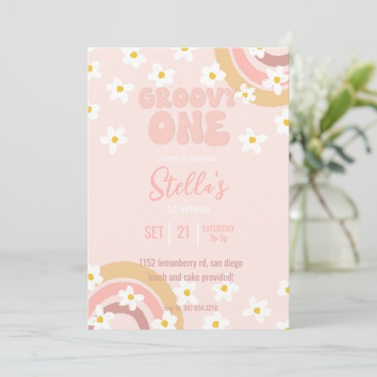 Groovy Eerste Daisy Feest Uitnodiging (Staand voorkant)