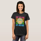 Groovy First Grade Vibes Face Retro Teachers Back T-shirt (Voorkant volledig)