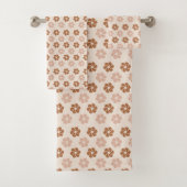 Groovy Floral Towel 70s Sage & Terracotta Vibes Bad Handdoek (Insitu)