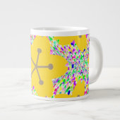 Groovy Geel Bloemendisco-ontwerp Grote Koffiekop (Voorkant rechts)
