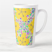 Groovy Geel Bloemendisco-ontwerp Latte Mok (Rechts)