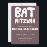 Groovy Handlettering Custom Bat Mitzvah Paarse Kaart<br><div class="desc">Perfecte kaart om een vleermuis mitswa aan te kondigen! Hand gemaakte kunst voor u met handlettering aan de voorkant en een patroon aan de achterkant! VOLLEDIG ! Klik op "Personaliseren" hierboven om de tekst te bewerken. Klik op "bewerken met ontwerpgereedschap" om de lettertypen, kleuren en plaatsingen aan te passen en...</div>