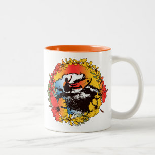 Groovy Hawaïaanse surfer 1960s retro grafisch ontw Tweekleurige Koffiemok