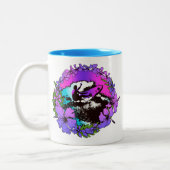 Groovy Hawaiian Surfer 1960s Retro Graphic Tweekleurige Koffiemok (Links)