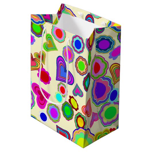 Groovy Hearts Bloemen Medium Cadeauzakje (Voorkant Gekanteld)