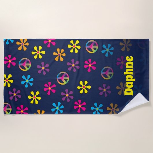Groovy Hippie Peace and Flower Shower Custom Name Strandlaken (Voorkant)