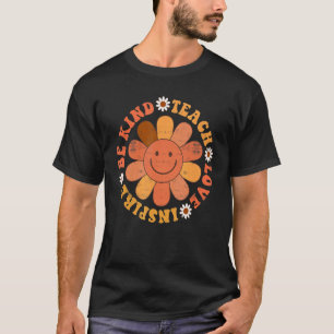 Groovy Hippy Teacher is een soort Teach Love Inspi T-shirt