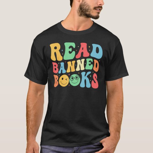 Groovy I Read Banned Books Bookworm Men Women Boys T-shirt (Voorkant)