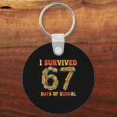 Groovy I Survived 67 Days Of School Funny 67 Meme Sleutelhanger (Voorkant)
