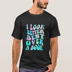 Groovy Ik kijk beter gebogen over een boek das ver T-shirt