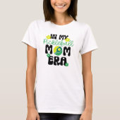 Groovy In Mijn Pickleball Moeder Tijdperk T-Shirt (Voorkant)
