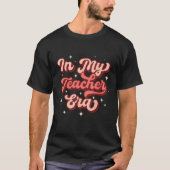 Groovy In My Teacher Era Test Day  Testing Teacher T-shirt (Voorkant)