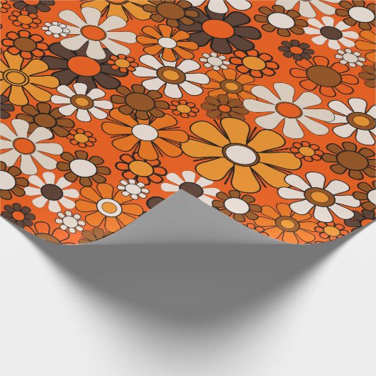 Groovy jaren 70 Retro Bloemen Sinaasappel en Bruin Cadeaupapier (Hoek)