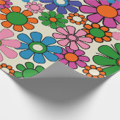 Groovy Kleurrijke Retro 60s 70s Bloemenpatroon Cadeaupapier (Hoek)