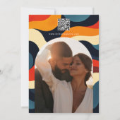 Groovy Kleurrijke Retro Foto QR Code Bruidsfeest U Kaart (Achterkant)