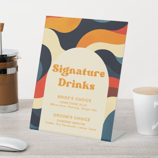 Groovy Kleurrijke Retro Wavy Boho Signature Drinke Reclamebord Met Voetstuk (Insitu)