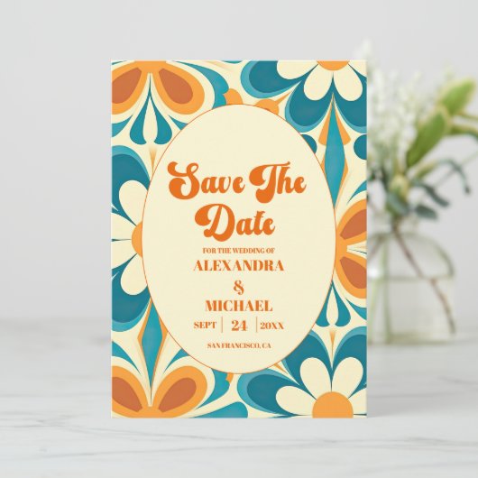 Groovy kleurrijke unieke retro bruiloft save the date (Staand voorkant)