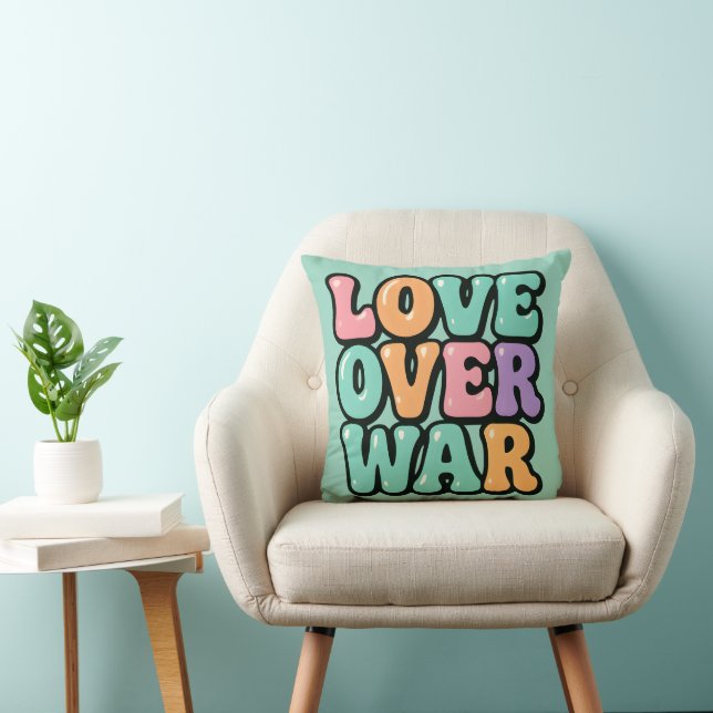 Groovy "Love Over War" Sierkussen (Stoel)