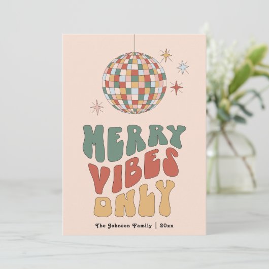 Groovy Merry Vibes Only Retro Christmas Kaart (Staand voorkant)