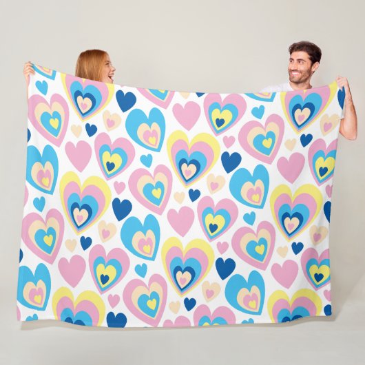 Groovy Modern Cute Pastel Pink Blue Yellow Hearts. Fleece Deken (In situ)