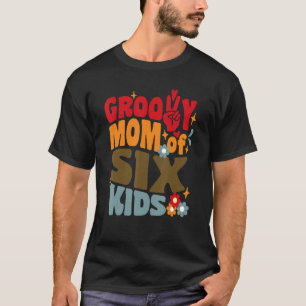 Groovy moeder van zes Kinder retro wavy 70s mot T-shirt